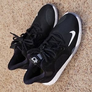 Nike KD Basketball shoes Size 5.5 youth